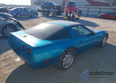1992 Chevrolet Corvette из США, поврежденный, VIN 1G1YY23P0N5108637